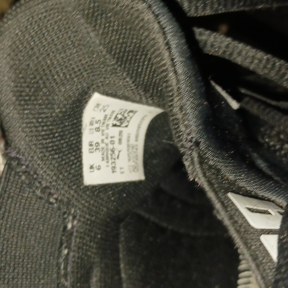 PUMA shoes - Picture 3 of 3